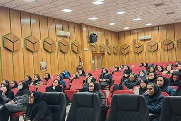 دوره آموزشی اصول قانونی در مامایی